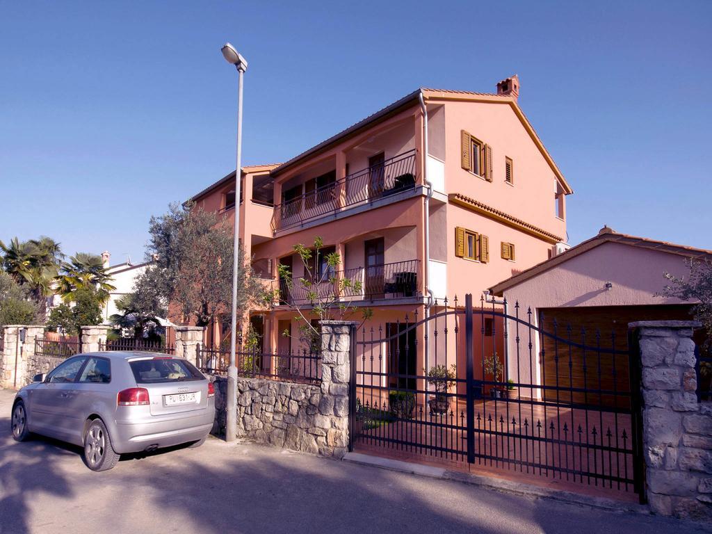 Apartments Cvek Ρόβινι Εξωτερικό φωτογραφία
