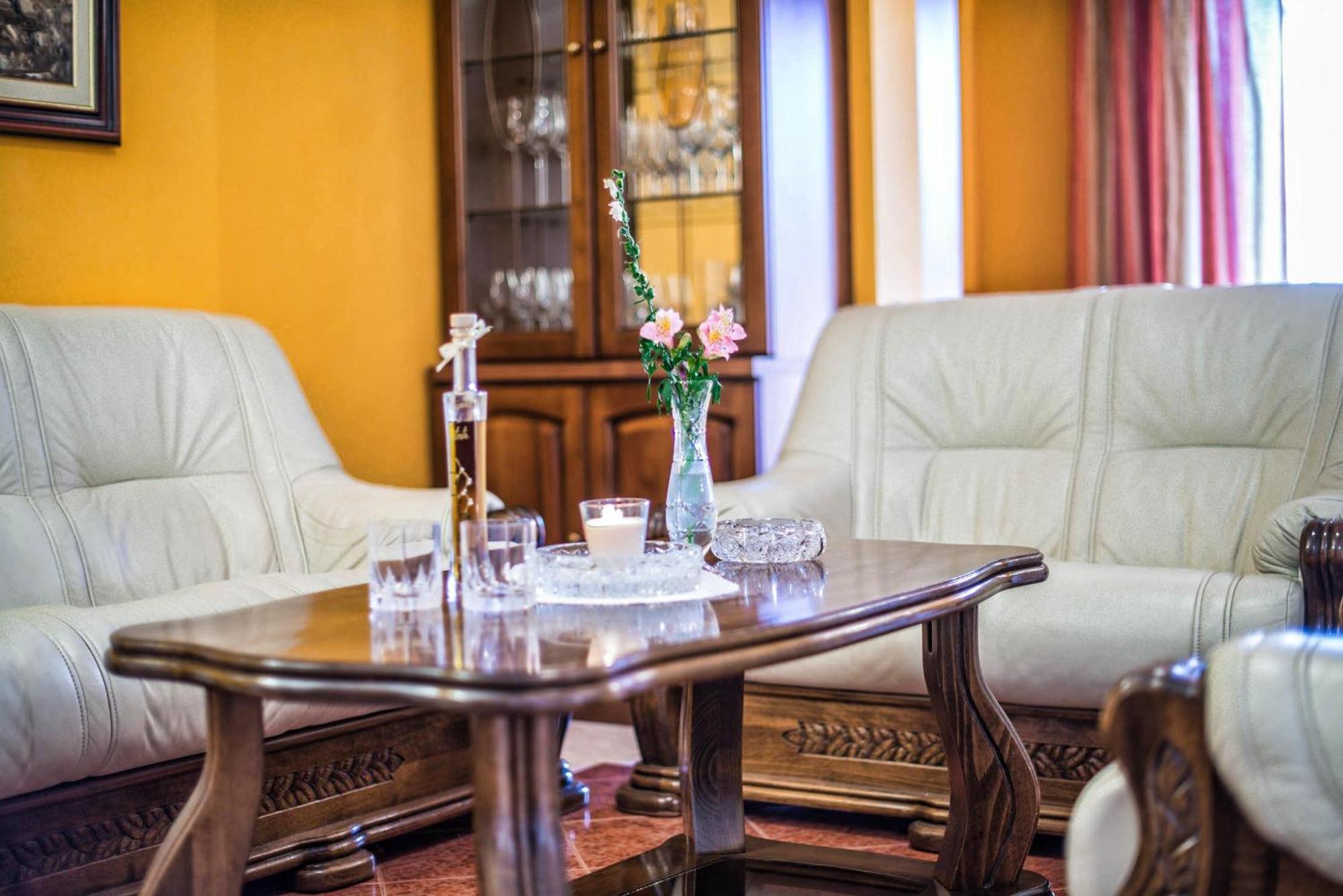 Apartments Cvek Ρόβινι Εξωτερικό φωτογραφία