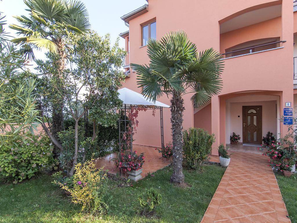Apartments Cvek Ρόβινι Εξωτερικό φωτογραφία