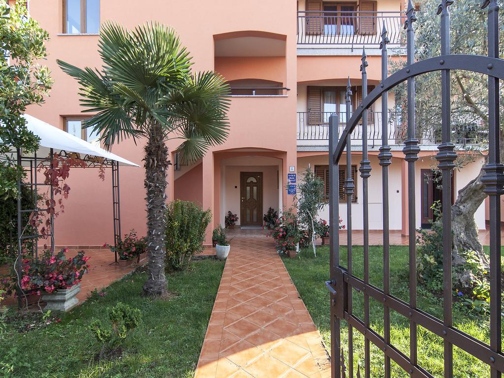 Apartments Cvek Ρόβινι Εξωτερικό φωτογραφία
