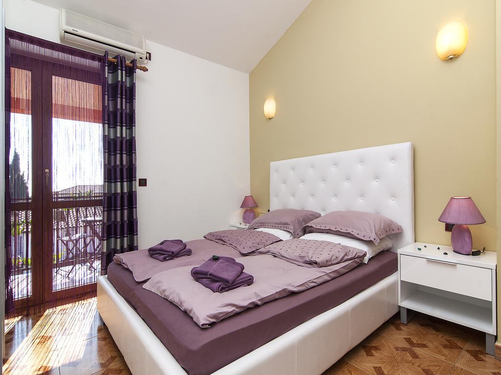 Apartments Cvek Ρόβινι Εξωτερικό φωτογραφία