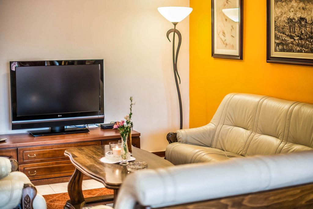 Apartments Cvek Ρόβινι Εξωτερικό φωτογραφία