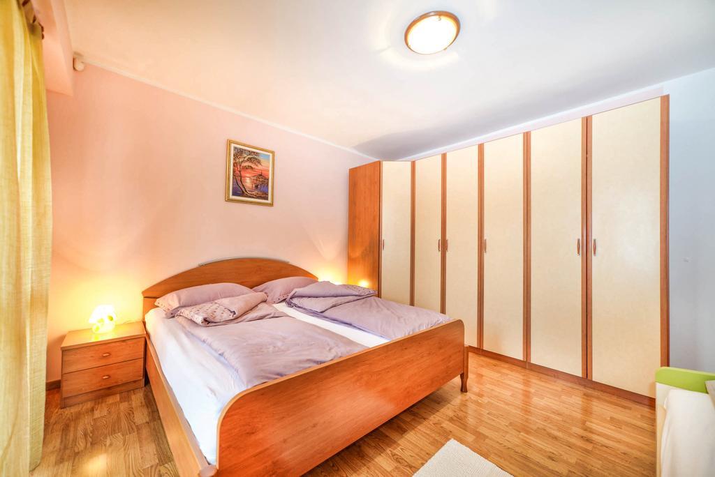 Apartments Cvek Ρόβινι Εξωτερικό φωτογραφία