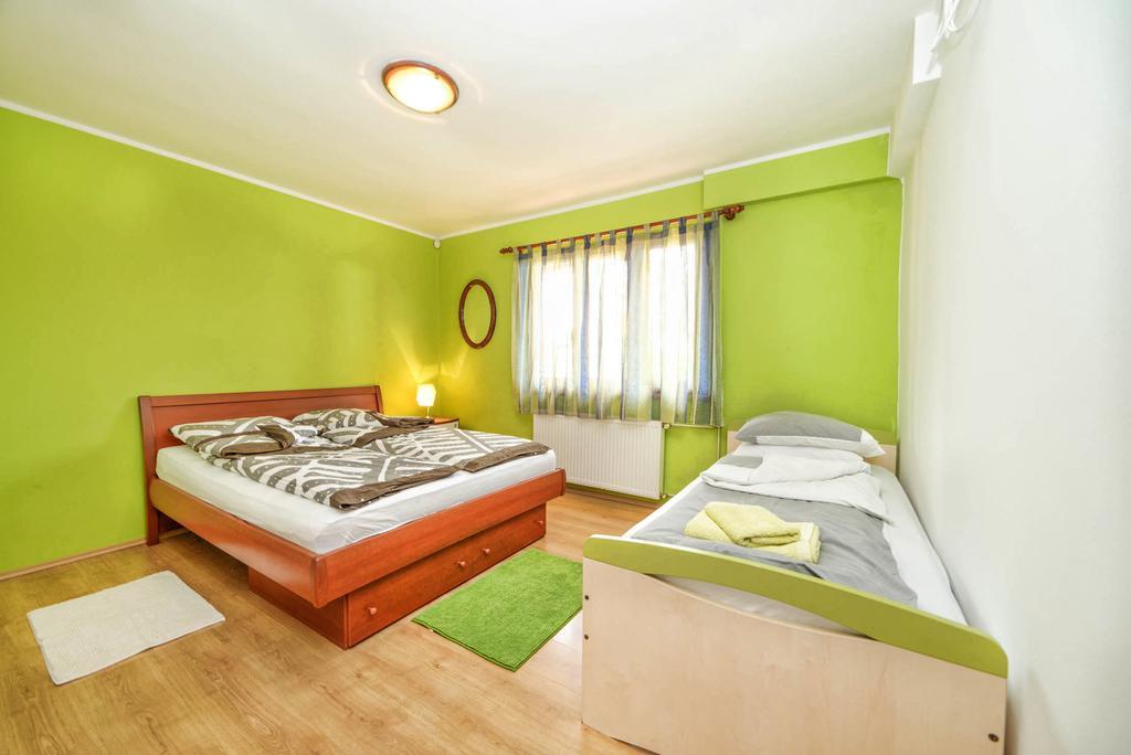 Apartments Cvek Ρόβινι Εξωτερικό φωτογραφία