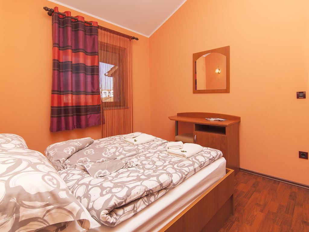 Apartments Cvek Ρόβινι Δωμάτιο φωτογραφία